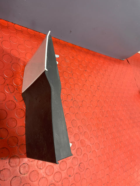 Saic Maxus Deliver 9 MOULDING TRIM LOWER RIGHT SIDE 2.0 2021-2024 P/N C00097786