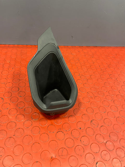 Saic Maxus Deliver 9 DASHBOARD CUP HOLDER LEFT SIDE 2.0 2021-2024 P/N C00118100