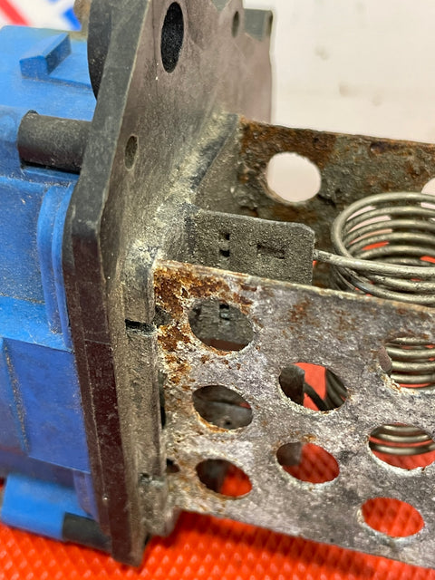 Citroen Berlingo/Peugeot Partner HEATER FAN RESISTOR 1.6HDI 2008-2018  P/N 9862240180