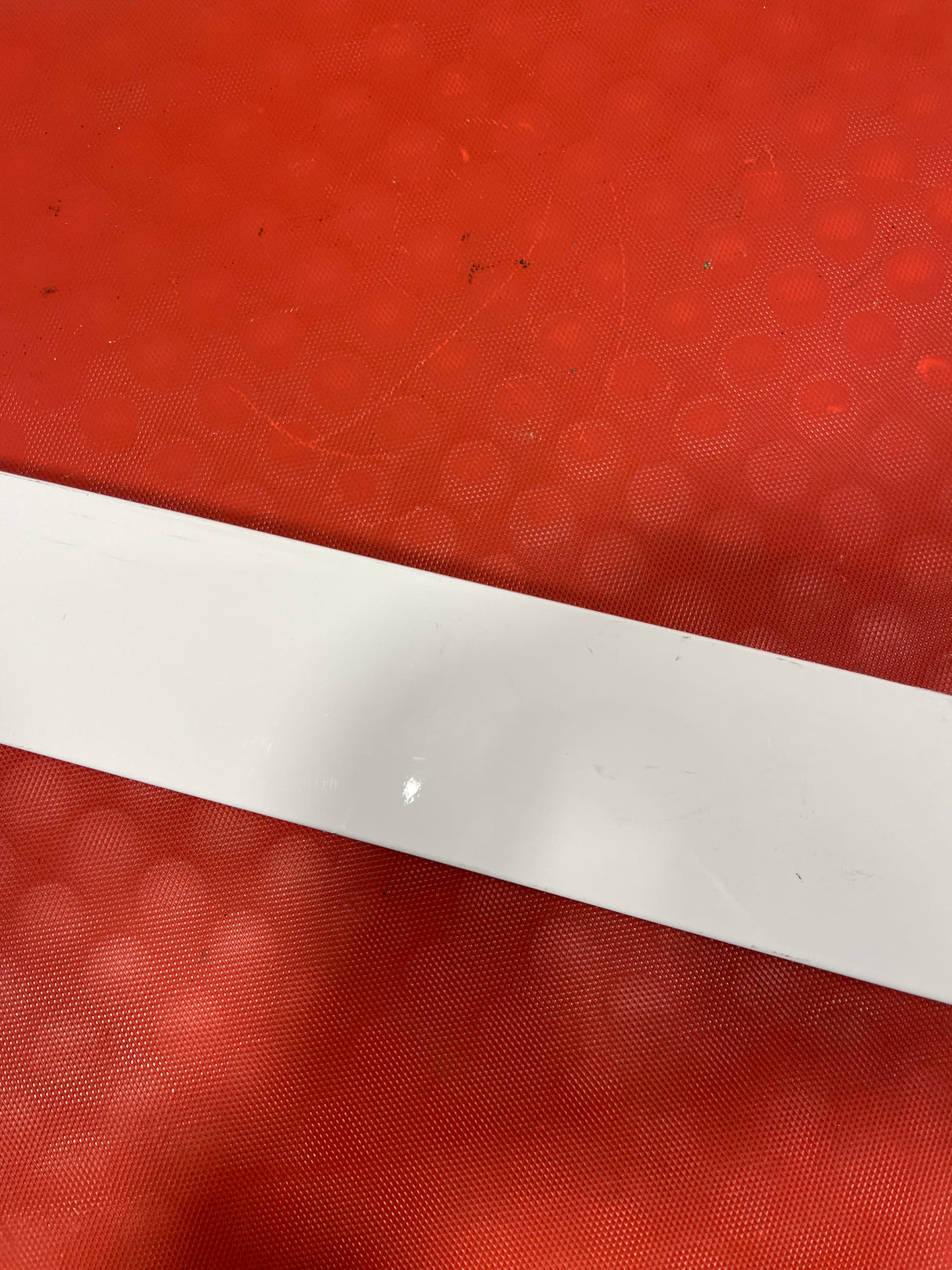 Citroen Dispatch/ Peugeot Expert/ Toyota Proace/ Vauxhall Vivaro PASSENGER SIDE SLIDING DOOR RAIL TRIM (White) 2019-2023 P/N 9808384180