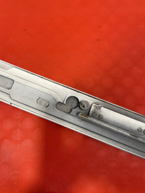 Citroen Dispatch/ Peugeot Expert/ Toyota Proace/ Vauxhall Vivaro PASSENGER SIDE SLIDING DOOR RAIL TRIM (White) 2019-2023 P/N 9808384180