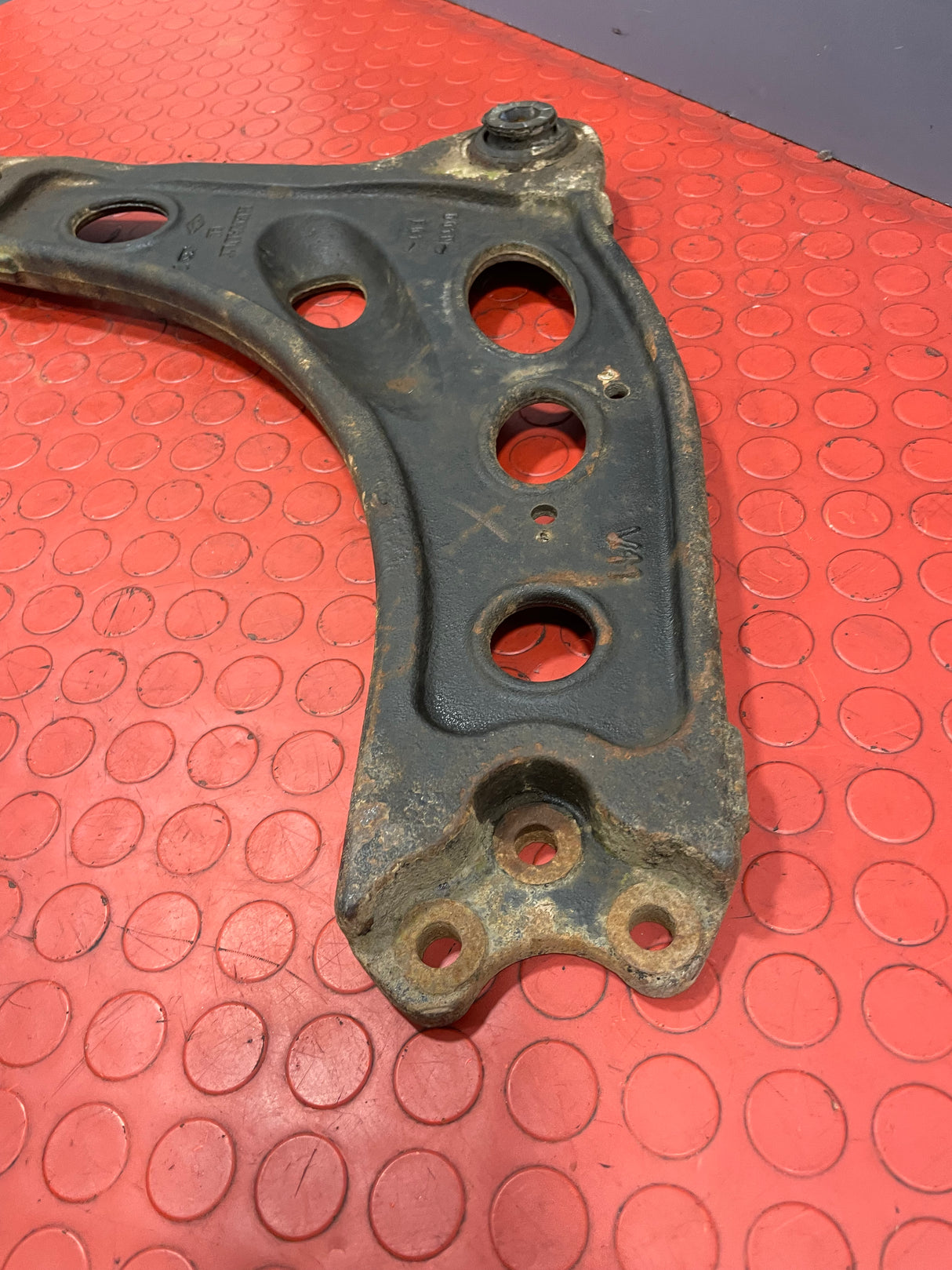 Renault Traffic/Vauxhall Vivaro/Nissan NV300 WISHBONE CONTROL ARM Driver's Side 2014-2019 P/N 8200395034