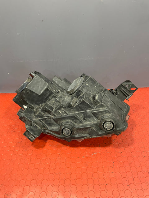 Citroen Berlingo/Peugeot Partner/Vauxhall Combo/Toyota Proace City HEADLIGHT ASSEMBLY Passenger's Side 2019-2024 P/N 9816824180