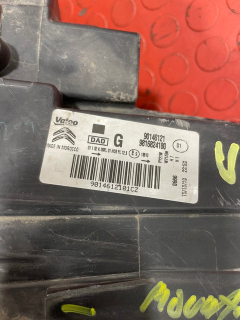 Citroen Berlingo/Peugeot Partner/Vauxhall Combo/Toyota Proace City HEADLIGHT ASSEMBLY Passenger's Side 2019-2024 P/N 9816824180