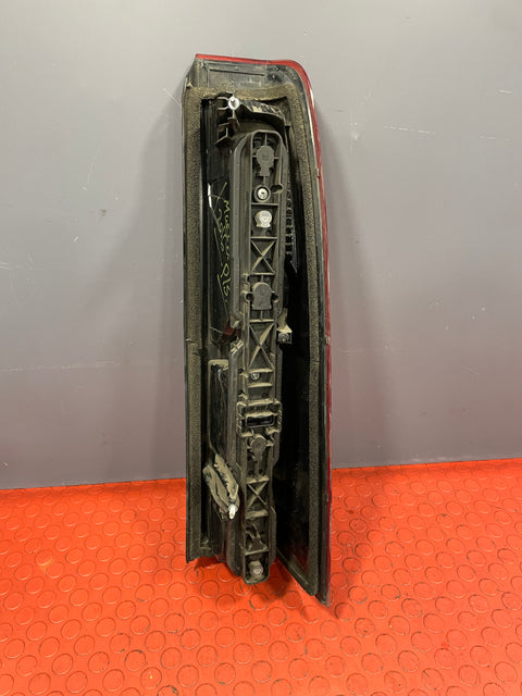 Renault Master/Nissan NV400/Vauxhall Movano TAILLIGHT ASSEMBLY Passenger's Side 2014-2021 P/N 265550023R