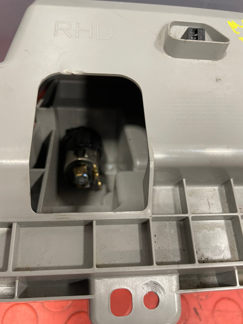 Saic Maxus Deliver 9 DASHBOARD PANEL CIGARETTE ASHTRAY 2021-2024 P/N SV63 / P00041