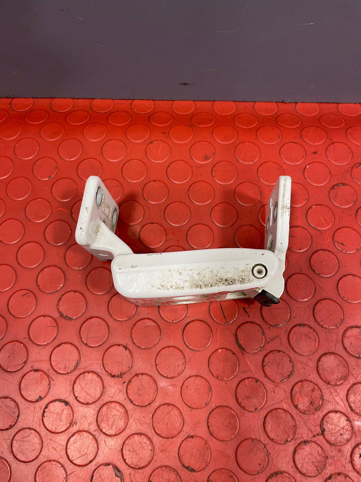 Volkswagen Crafter/Mercedes Benz Sprinter REAR DOOR PANEL HINGE Bottom Driver's Side RH 2016 P/N A9067400737