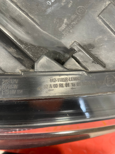 Renault Trafic/Vauxhall Vivaro/Nissan NV300 Primastar HEADLIGHT ASSEMBLY DEPO (with Visible Scratches) Driver's Side 2014-2019 P/N 084421185R