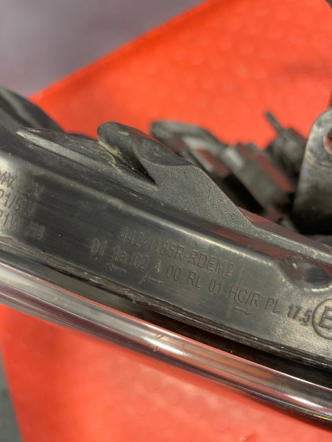 Renault Trafic/Vauxhall Vivaro/Nissan NV300 Primastar HEADLIGHT ASSEMBLY DEPO (with Visible Scratches) Driver's Side 2014-2019 P/N 084421185R