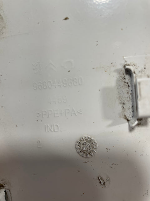 Citroen Berlingo/Peugeot Partner FUEL DOOR COVER/FUEL FILLER FLAP (White) 2008-2018 P/N 9680449680 - 7