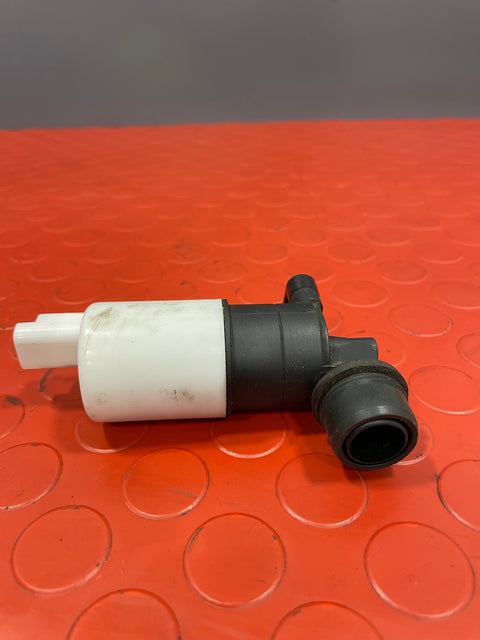 Citroen/Peugeot/Fiat WINDSCREEN WASHER WATER PUMP P/N 363338790