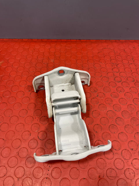 Renault Trafic/Vauxhall Vivaro REAR DOOR UPPER HINGE (White) 2014-2019 P/N 904006707R - 1