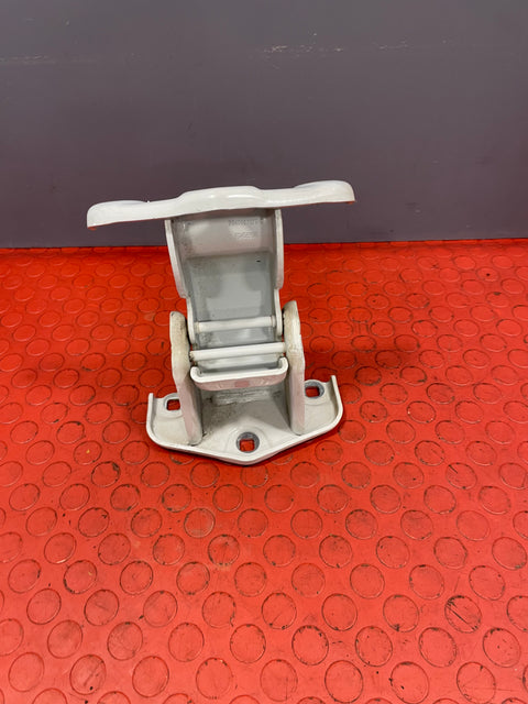 Renault Trafic/Vauxhall Vivaro REAR DOOR UPPER HINGE (White) 2014-2019 P/N 904006707R - 1