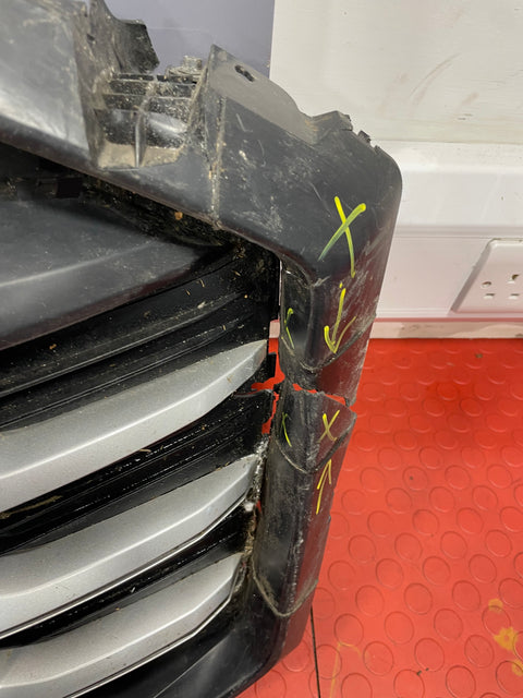 Saic Maxus Deliver 9 BUMPER GRILL (Left Side Frame Damage) SPARE OR REPAIR 2021-2024 P/N SV63