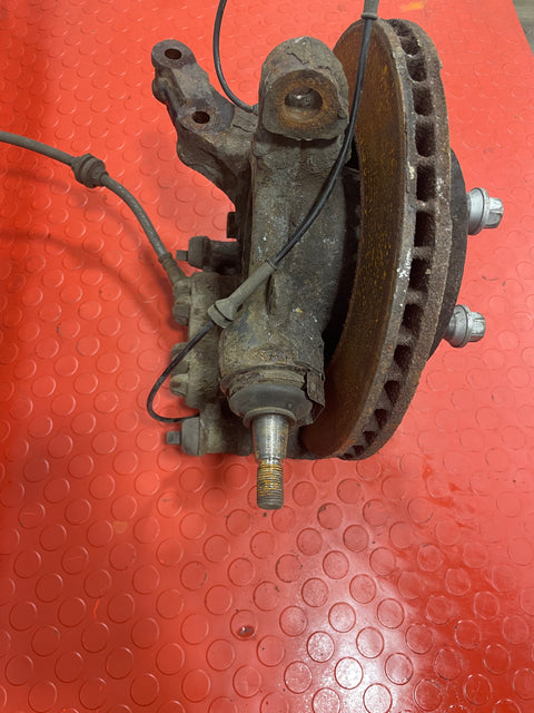 Vauxhall Movano/Renault Master FRONT WHEEL HUB RIGHT SIDE FWD W/ SPEED SENSOR & STUD BOLTS 2014