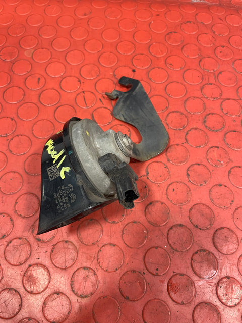 Citroen Berlingo/Peugeot Partner HORN 2019-2023 P/N 9827899180