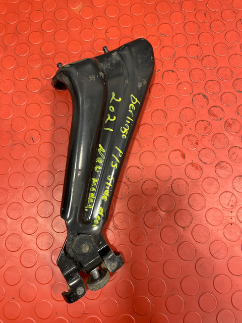 Citroen Berlingo/Peugeot Partner/Vauxhall Combo/Toyota Proace City SLIDING DOOR RUNNER HINGE Passenger's Side P/N 9816965980