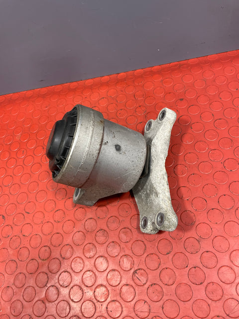 Ford Transit Custom ENGINE SUPPORT/ENGINE MOUNT 2.2 2013-2016 P/N G2911138