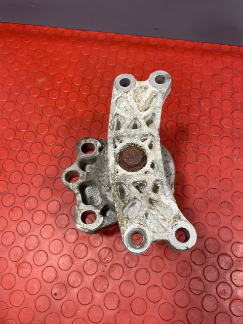 Ford Transit Custom ENGINE SUPPORT/ENGINE MOUNT 2.2 2013-2016 P/N G2911138