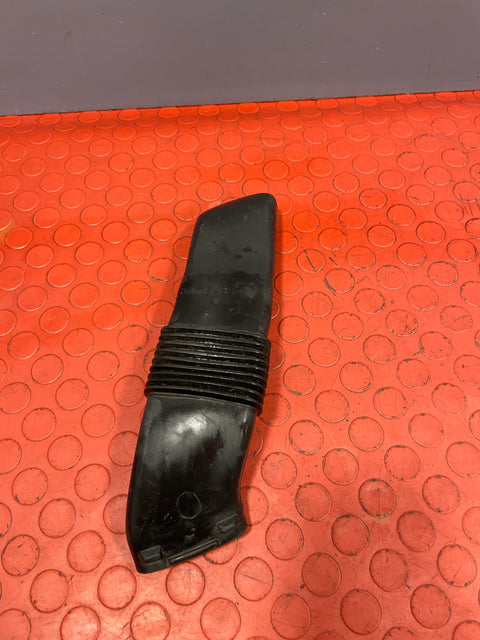 Vauxhall Vivaro/Renault Trafic/Nissan Nv300 ECU COVER COOLING PIPE 2015-2019 P/N 244936098R