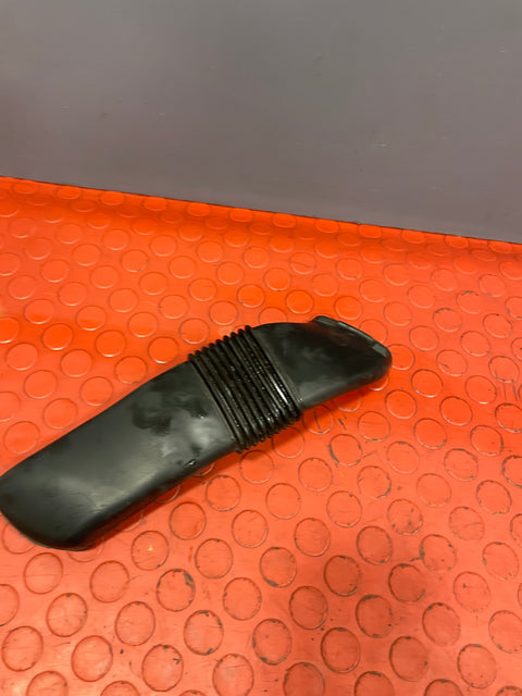 Vauxhall Vivaro/Renault Trafic/Nissan Nv300 ECU COVER COOLING PIPE 2015-2019 P/N 244936098R