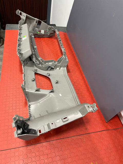 Saic Maxus Deliver 9 FRONT DASHBOARD PANEL,GLOVE BOX HOUSING 2021-2024 P/N 1860982 / 1860988 / 1860985