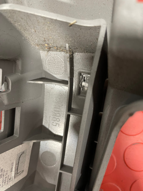 Saic Maxus Deliver 9 FRONT DASHBOARD PANEL,GLOVE BOX HOUSING 2021-2024 P/N 1860982 / 1860988 / 1860985