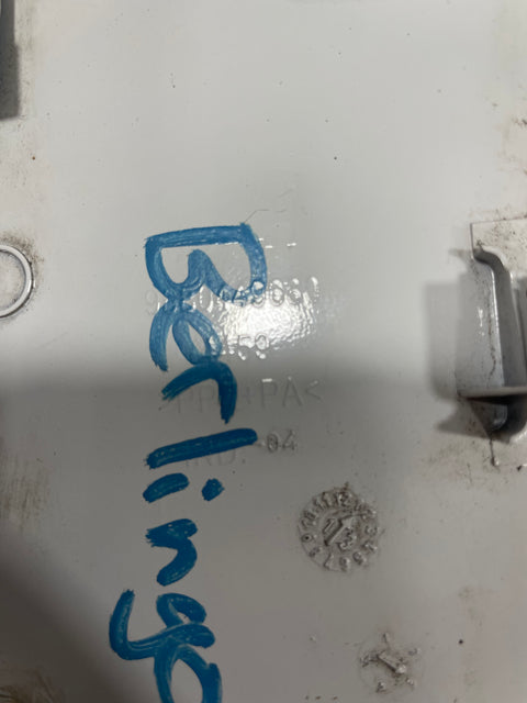 Citroen Berlingo/Peugeot Partner FUEL DOOR COVER/FUEL FILLER FLAP ( White ) 2008-2018 P/N 9680449680 - 4