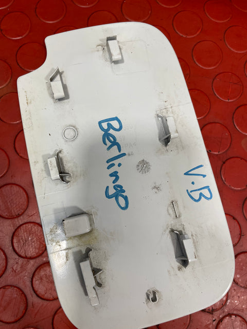 Citroen Berlingo/Peugeot Partner FUEL DOOR COVER/FUEL FILLER FLAP ( White ) 2008-2018 P/N 9680449680 - 4