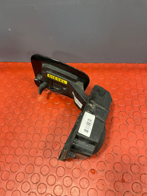 Citroen Dispatch/Peugeot Partner/Vauxhall Vivaro/Toyota Proace/Fiat Scudo FUEL COVER DOOR/FUEL FILLER CAP (BLACK) 2016-2024 P/N 9808725080