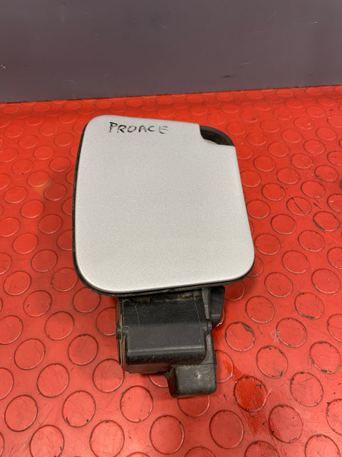 Citroen Dispatch/Peugeot Partner/Vauxhall Vivaro/Toyota Proace/Fiat Scudo FUEL COVER DOOR/FUEL FILLER CAP (Silver) 2016-2024 P/N 9808725080