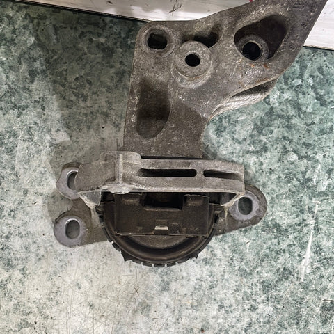 Vauxhall Vivaro/Renault Trafic ENGINE MOUNT DRIVER SIDE 1.6 2012-2018 P/N 112101360R