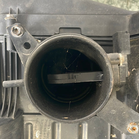 2015 Ford Transit Connect Airbox and airflow meter