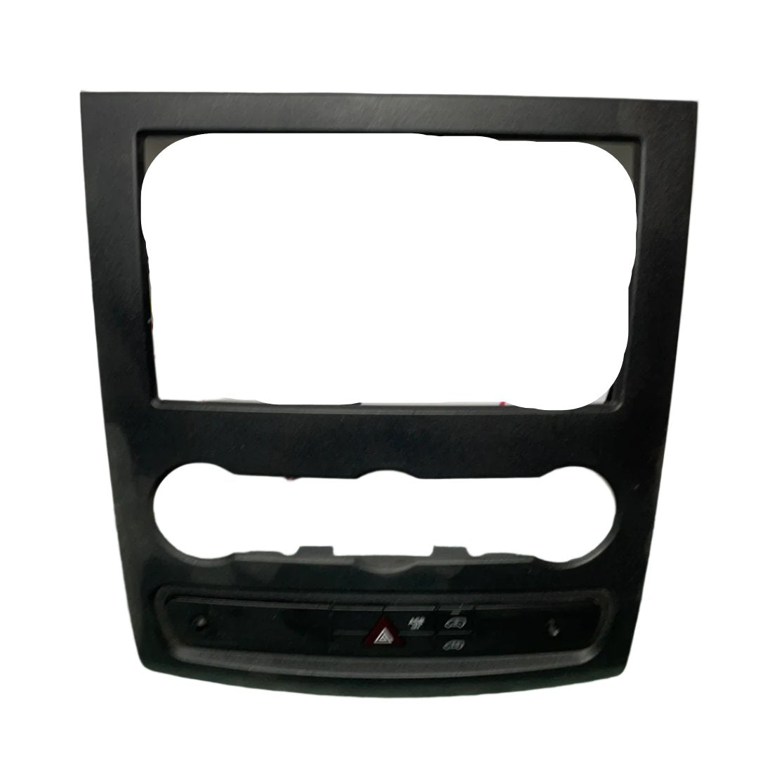 Mercedes Sprinter CENTRE DASH TRIM AND SWITCHES 2011 P/N 9066800017